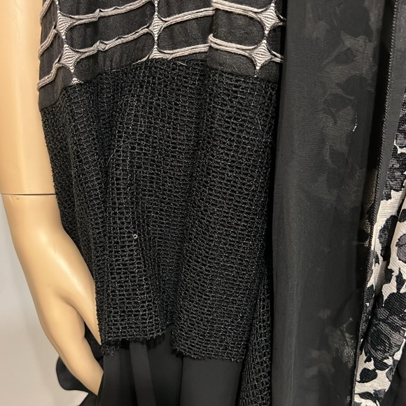 MULTIPLES OPEN SCARF VEST SIZE 2X Floral Black Bling - Picture 4 of 9